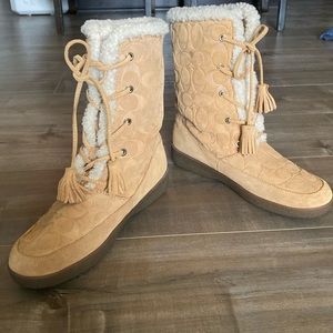 COACH LIKE NEW Tuesday Sherling Insole Short Boots